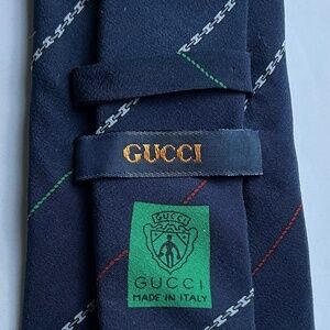 GUCCI navy striped  all Silk tie , logo on front made in Italy 🇮🇹